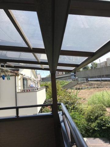 我孫子市のリフォーム店　　　　　　『　台風の被害・・・テラス屋根パネルメンテ　』